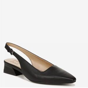 Naturalizer Black Loafers Sleek Comfortable Flats